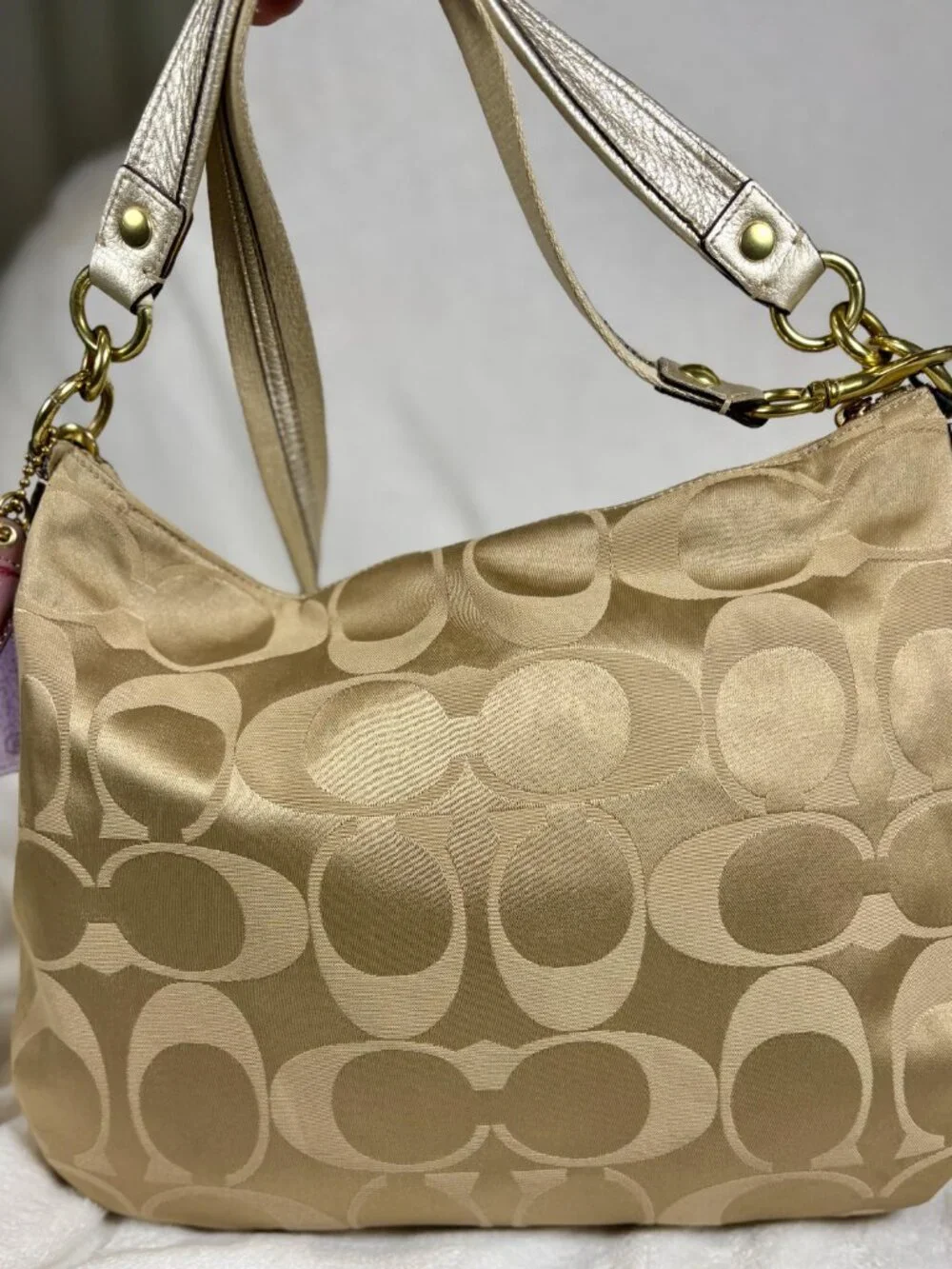Y2K Coach Poppy Signature Sateen Pocket Hobo in Metallic Gold with Charms - Picture 5 of 13